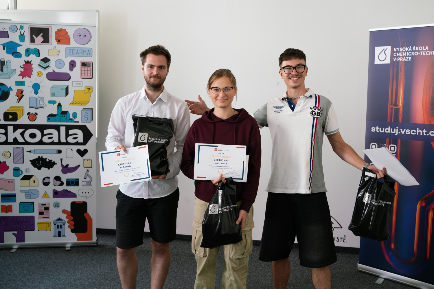 Hackathon VŠCHT vyhrála aplikace, která teenagery učí investičnímu myšlení